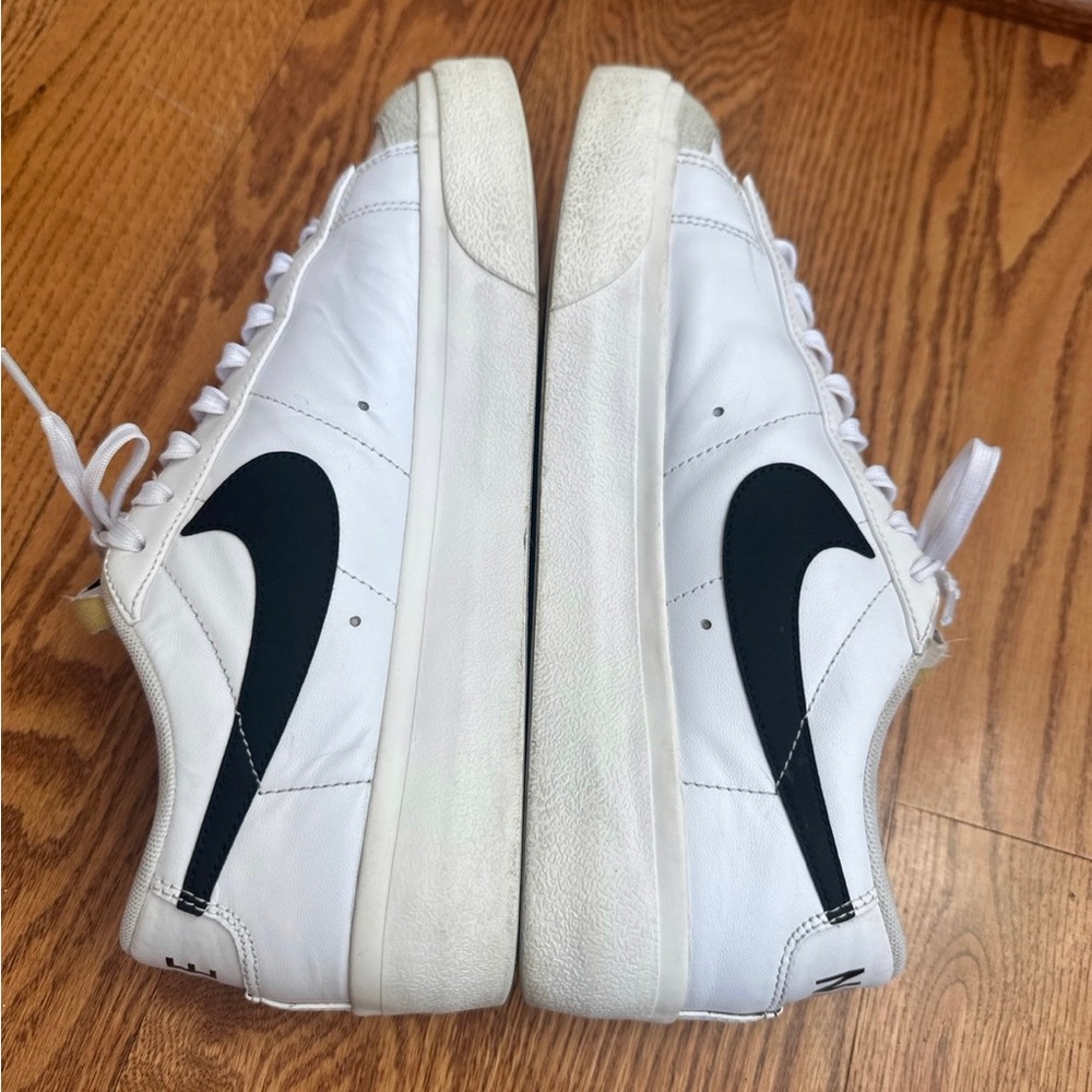 Nike Women's Sneakers - Picture 7 of 8